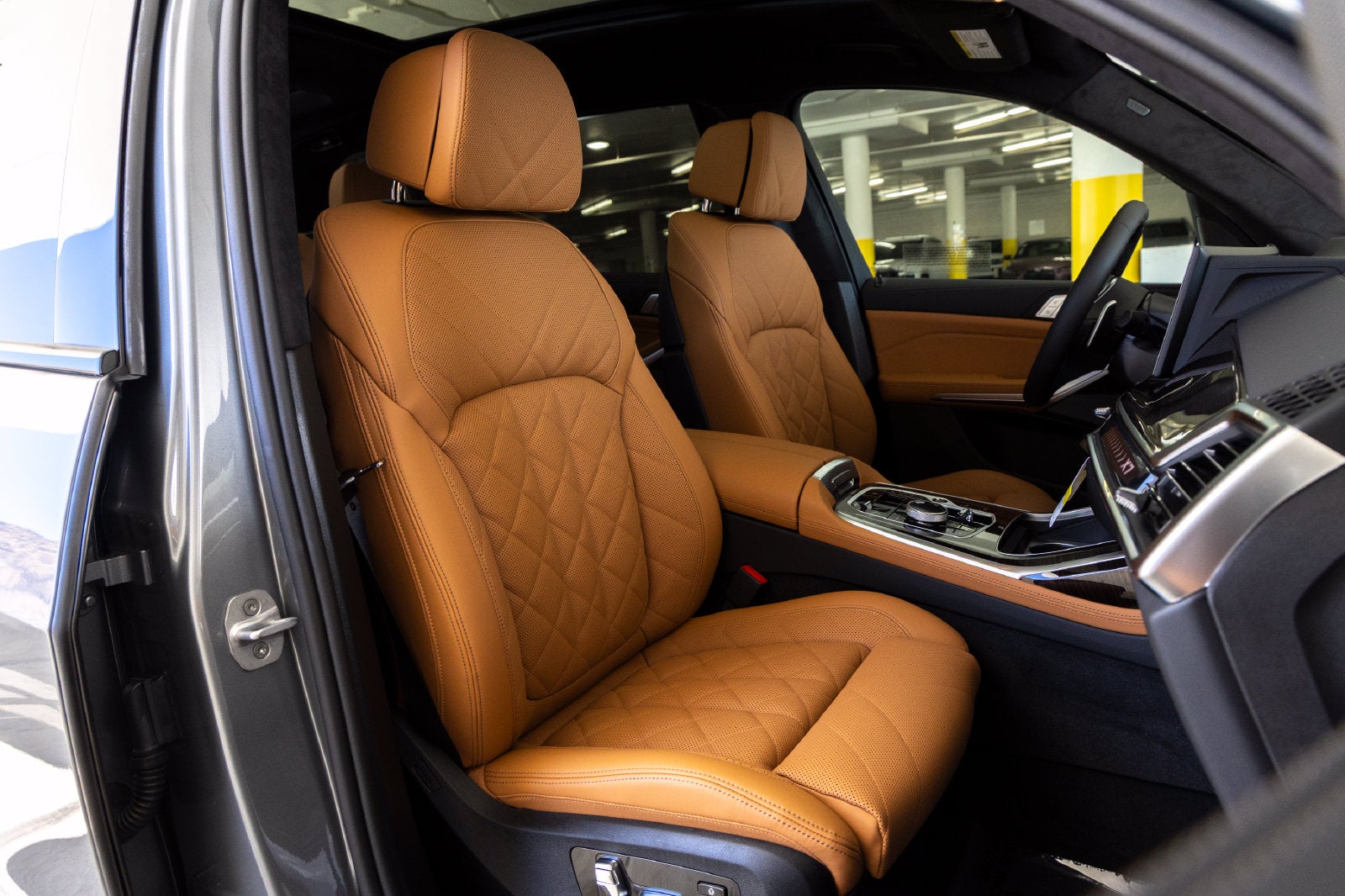2027 BMW X7 Base