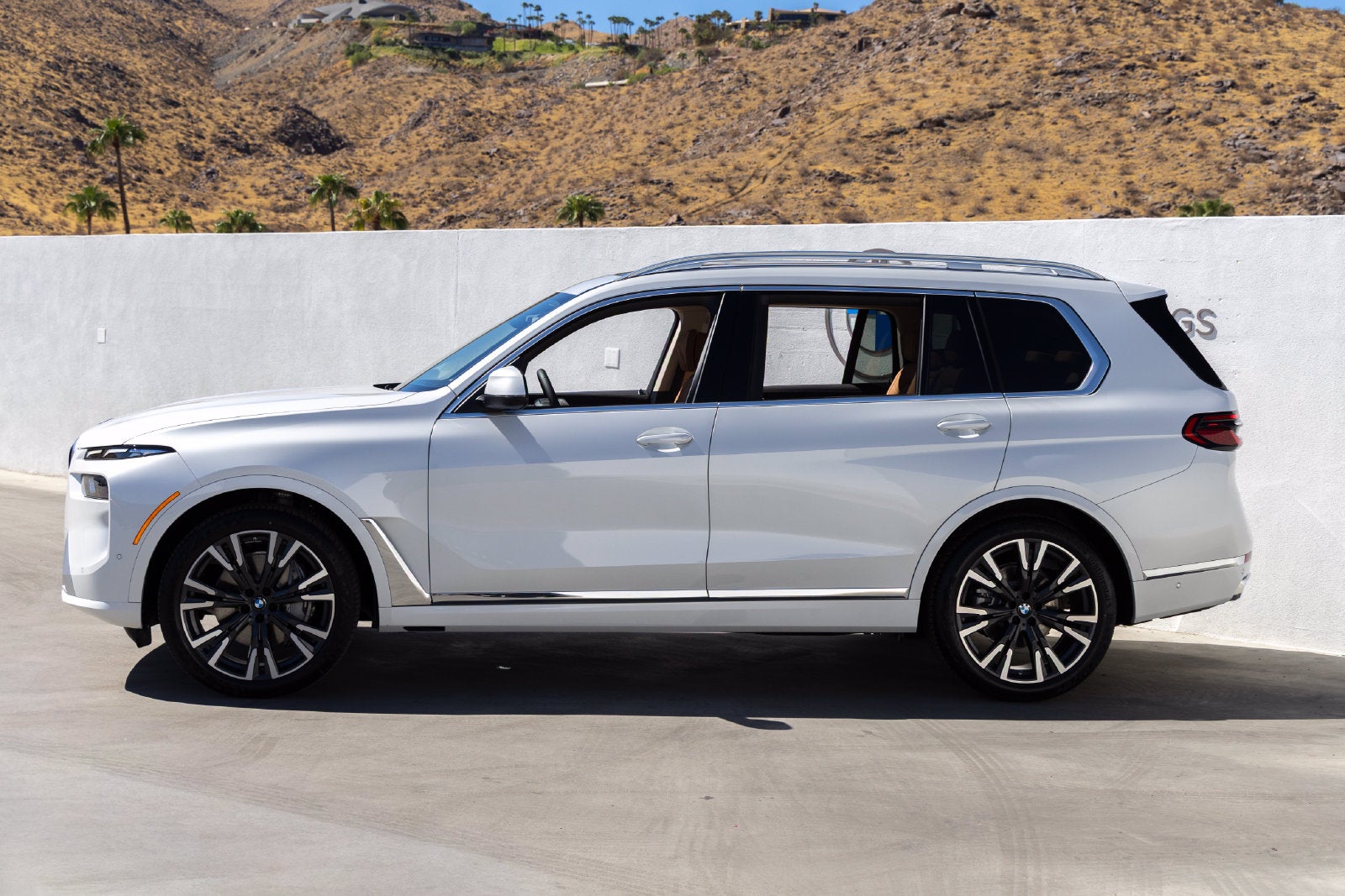 2027 BMW X7 xDrive40i