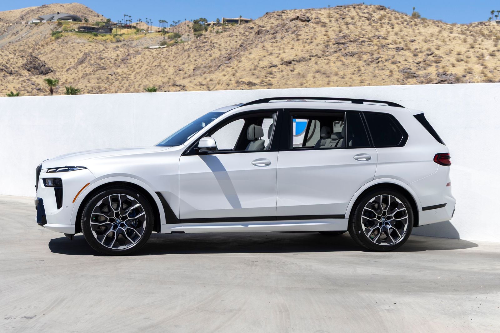 2027 BMW X7 xDrive40i