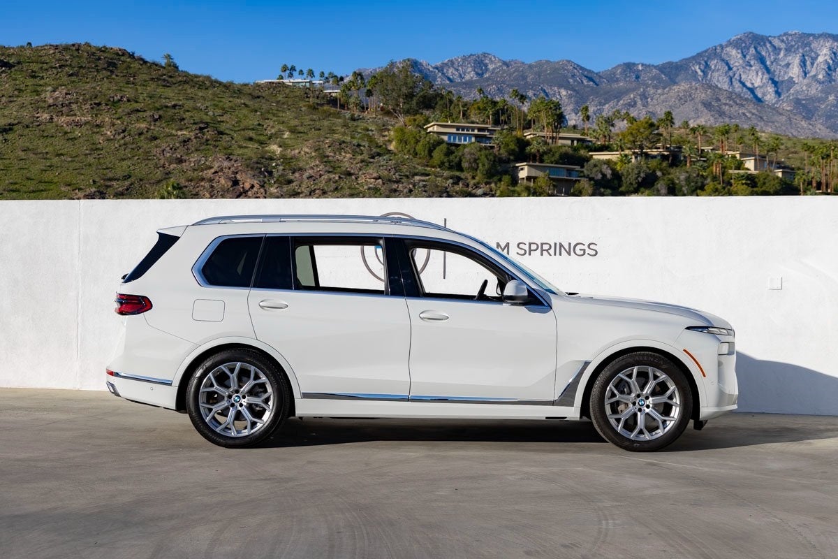 2023 BMW X7 xDrive40i