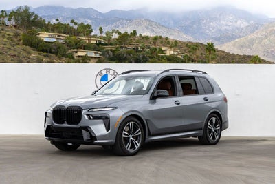 2025 BMW X7 M60i