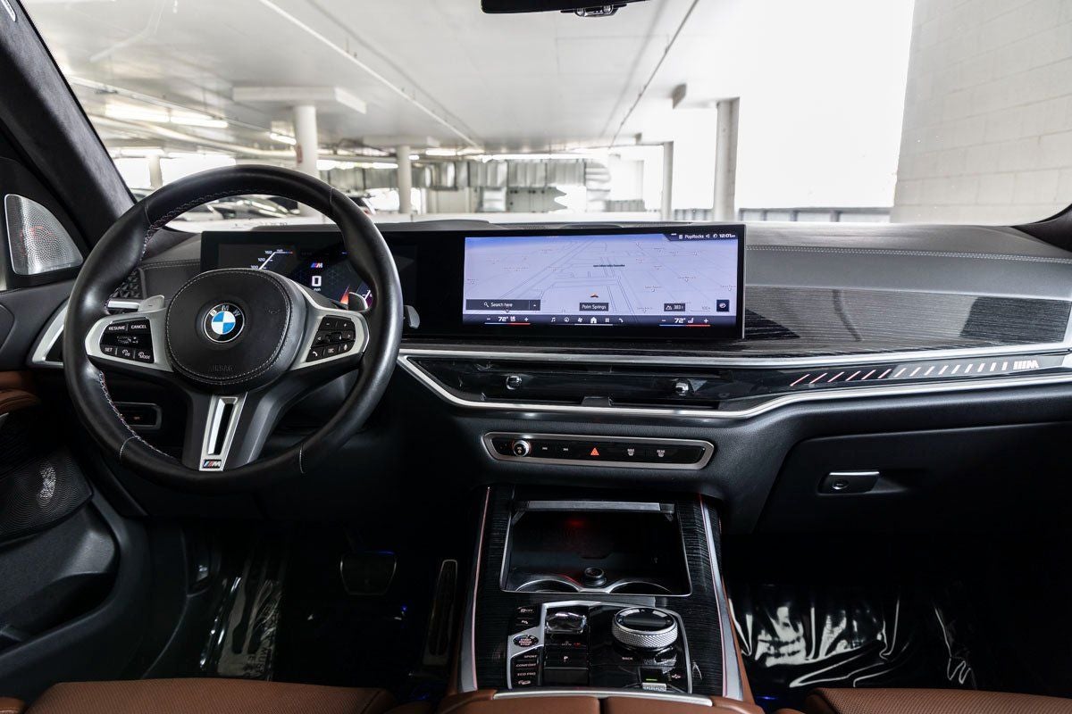 2025 BMW X7 M60i