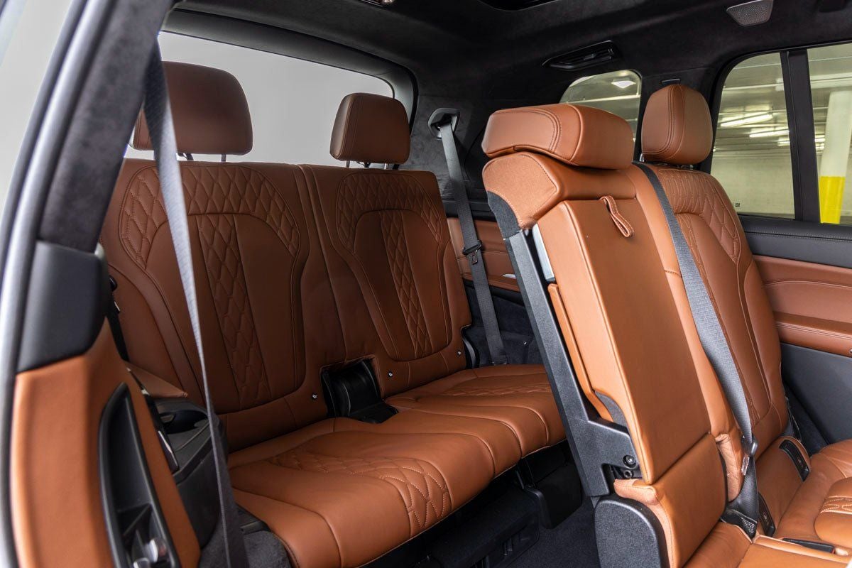 2025 BMW X7 M60i