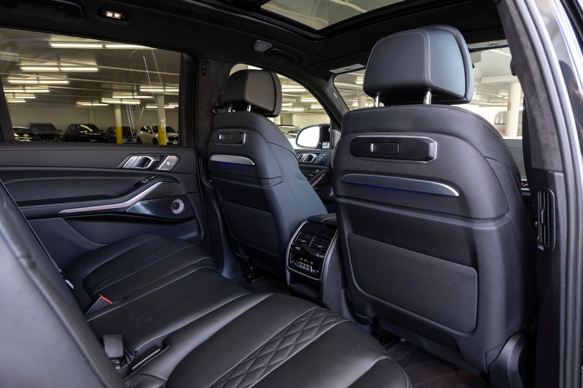 2025 BMW X7 M60i
