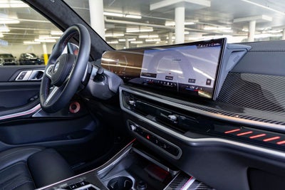 2025 BMW X7 M60i