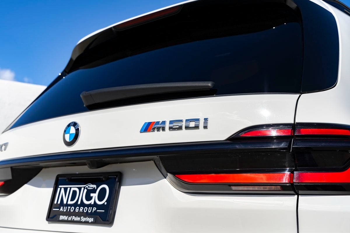 2025 BMW X7 M60i