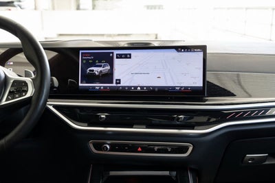 2025 BMW X7 M60i
