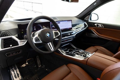2025 BMW X7 M60i