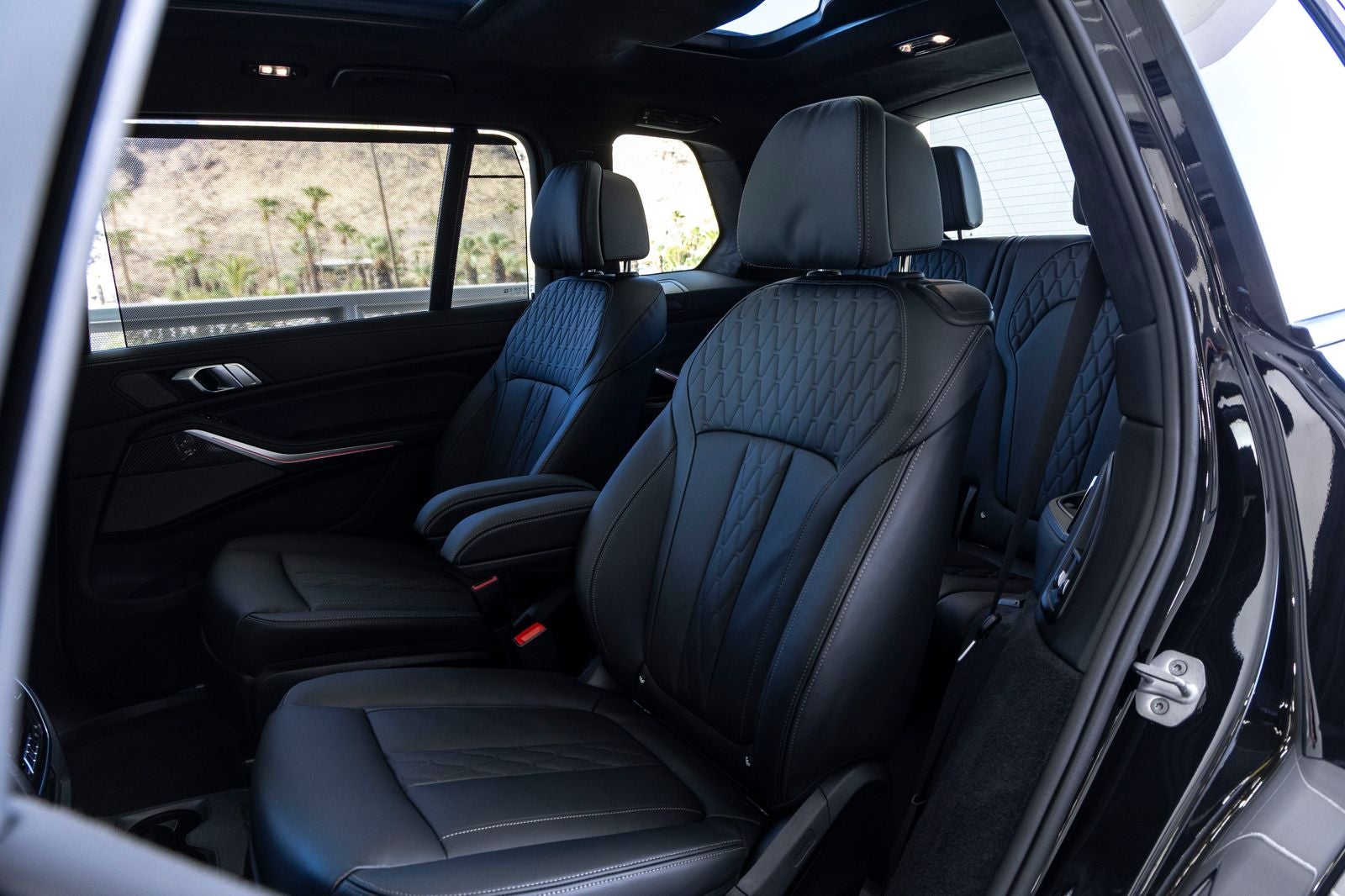 2027 BMW X7 Base