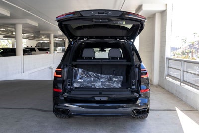 2027 BMW X7 Base