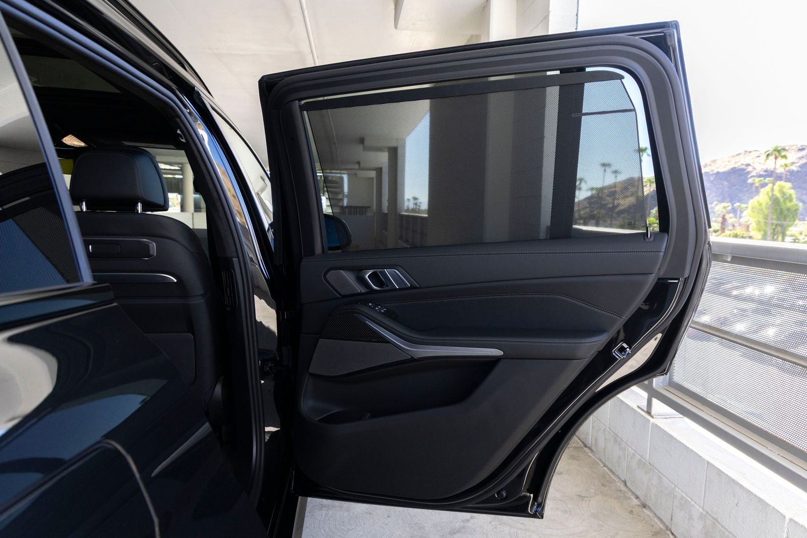 2027 BMW X7 Base