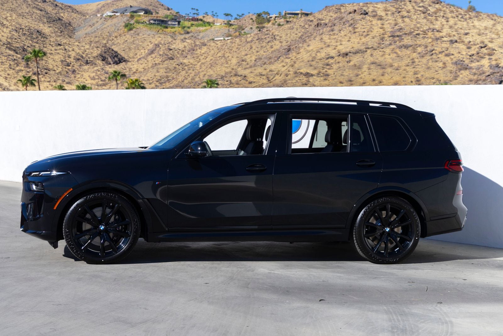2027 BMW X7 Base