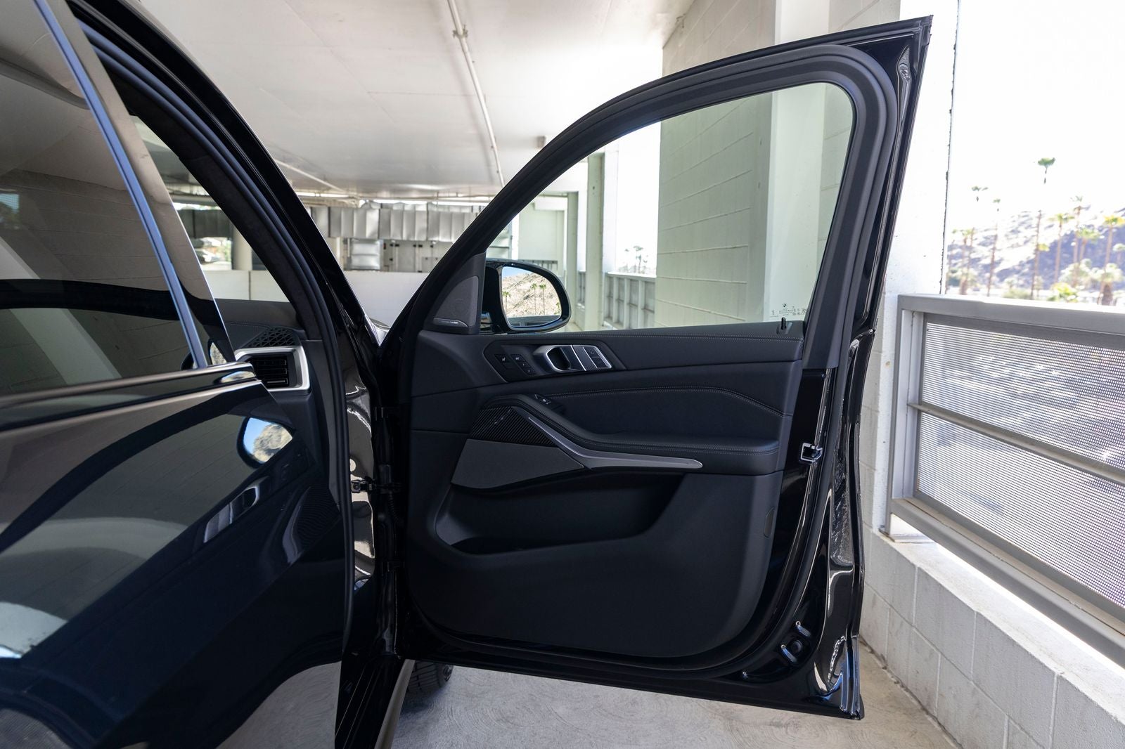 2027 BMW X7 Base