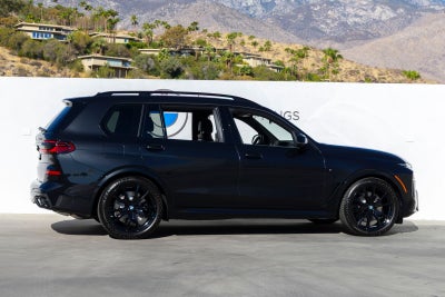 2027 BMW X7 Base
