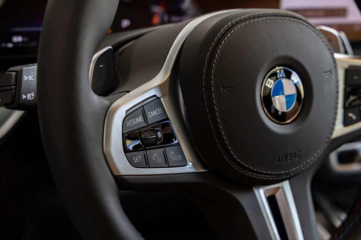 2026 BMW X5 M60i