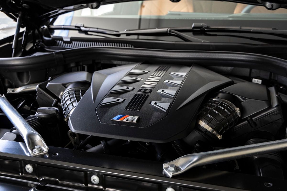 2026 BMW X5 M60i