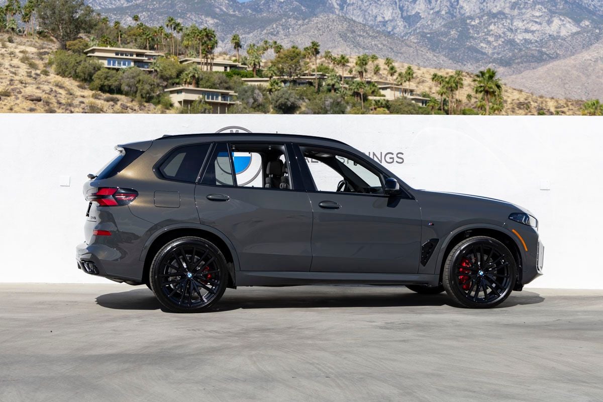 2026 BMW X5 M60i