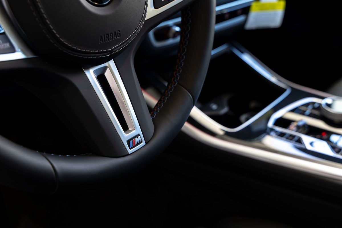 2026 BMW X5 M60i