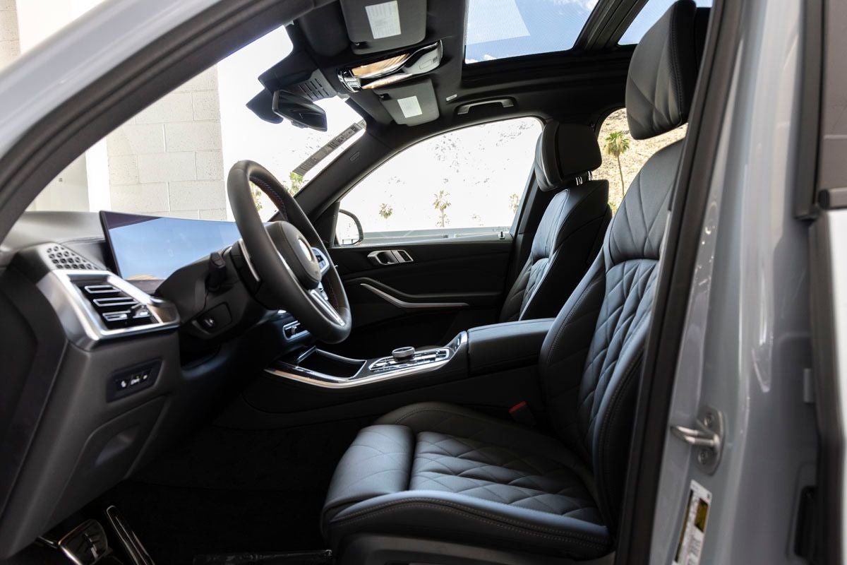 2026 BMW X5 M60i
