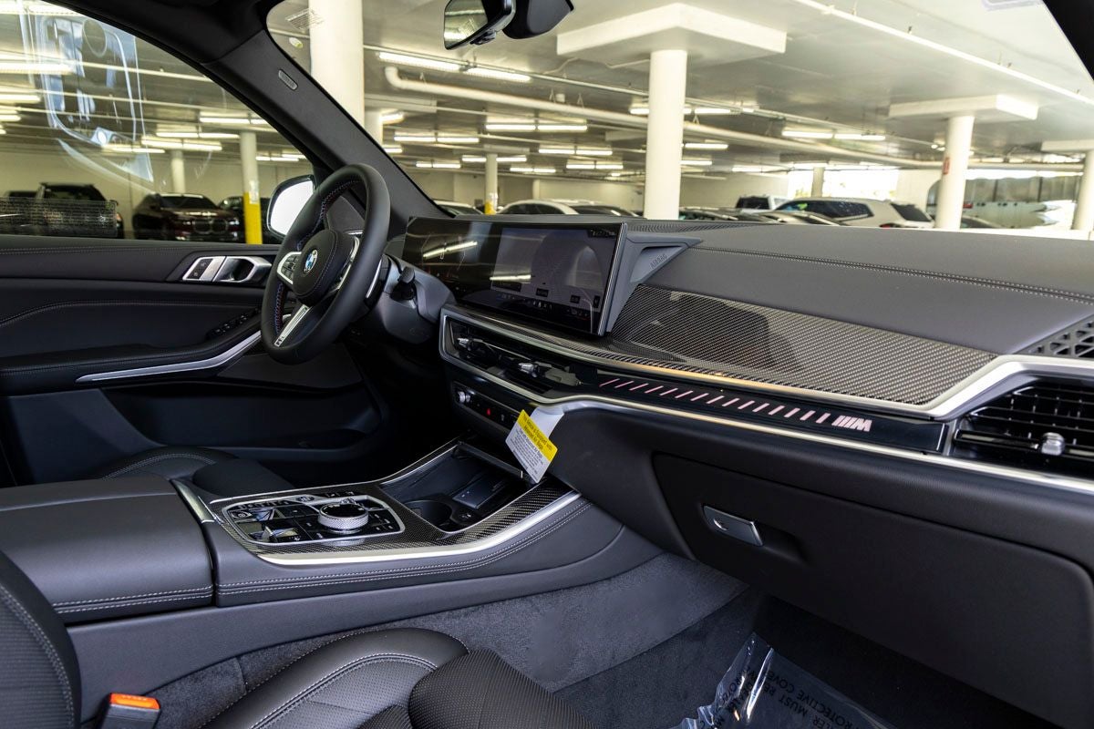 2026 BMW X5 M60i