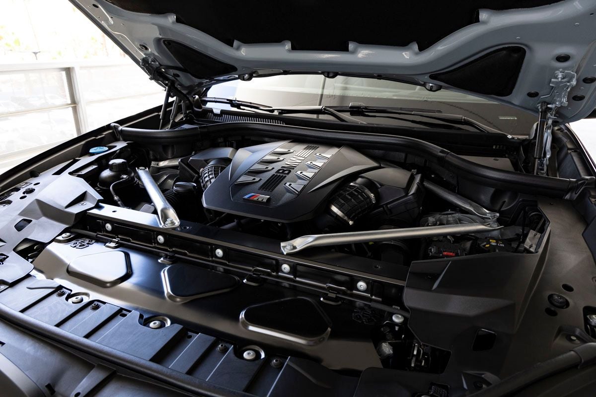 2026 BMW X5 M60i