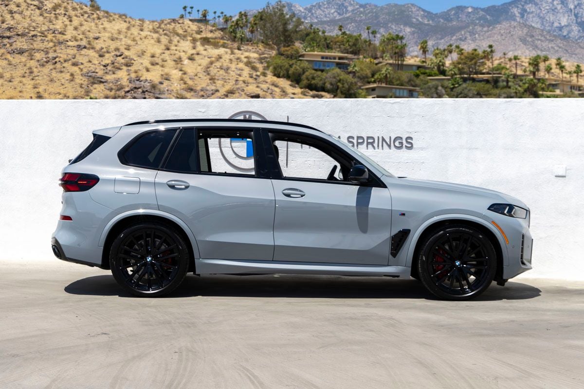 2026 BMW X5 M60i