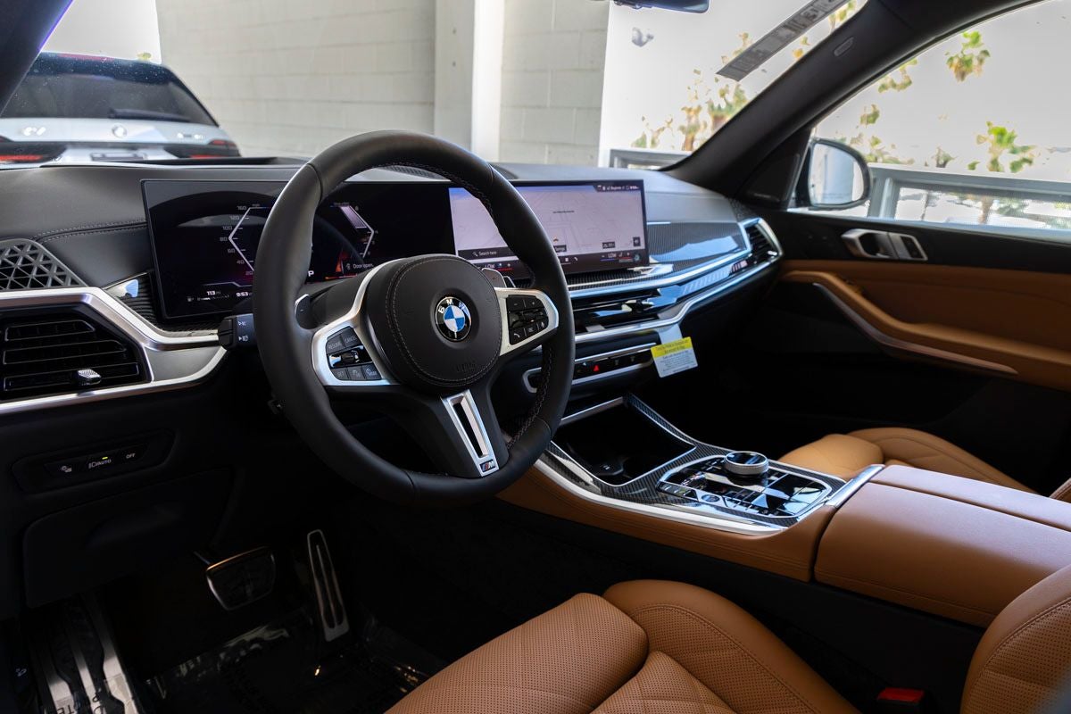 2026 BMW X5 M60i