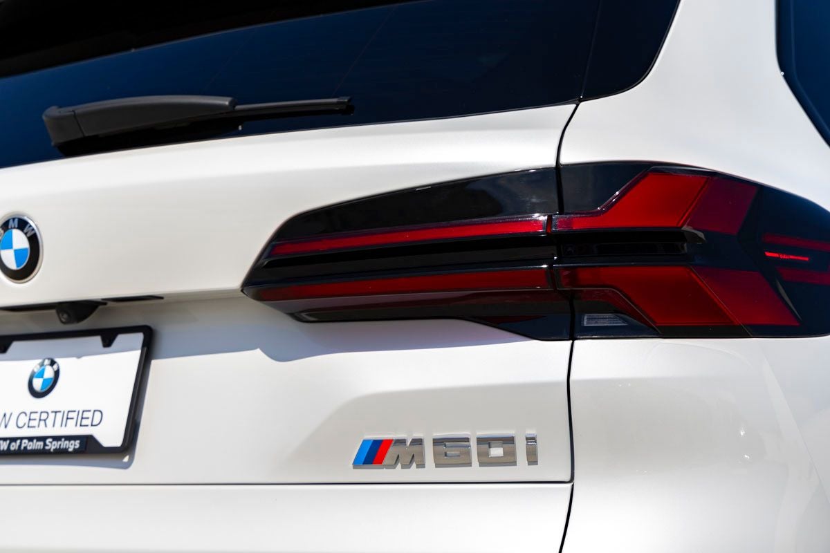 2024 BMW X5 M60i