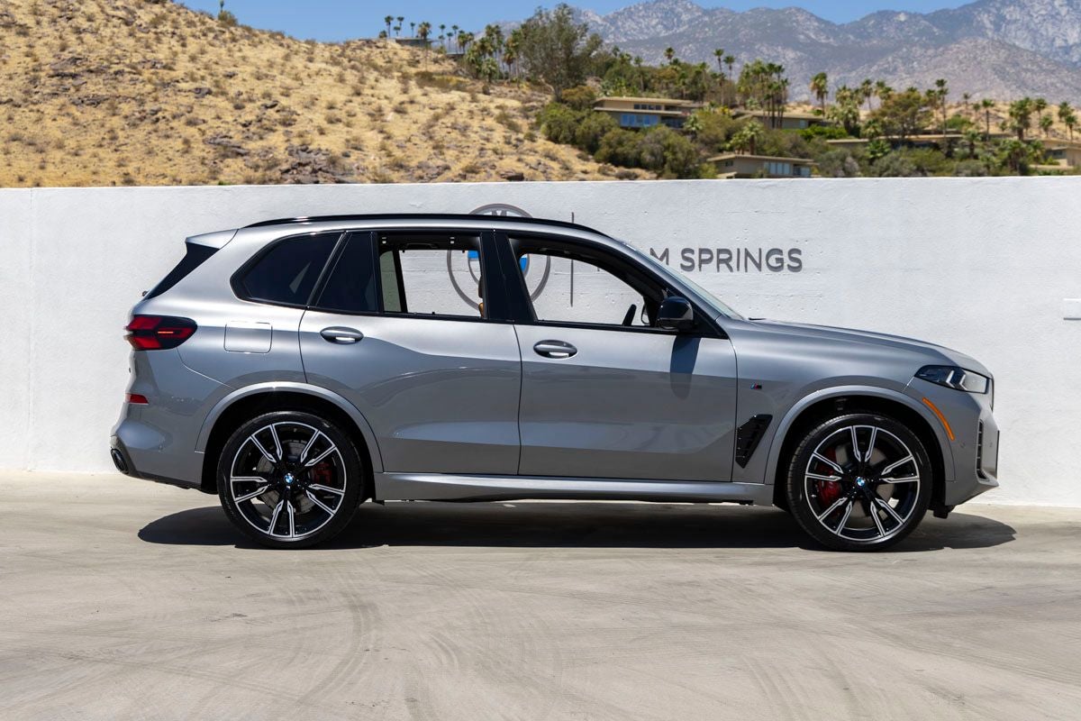 2026 BMW X5 M60i