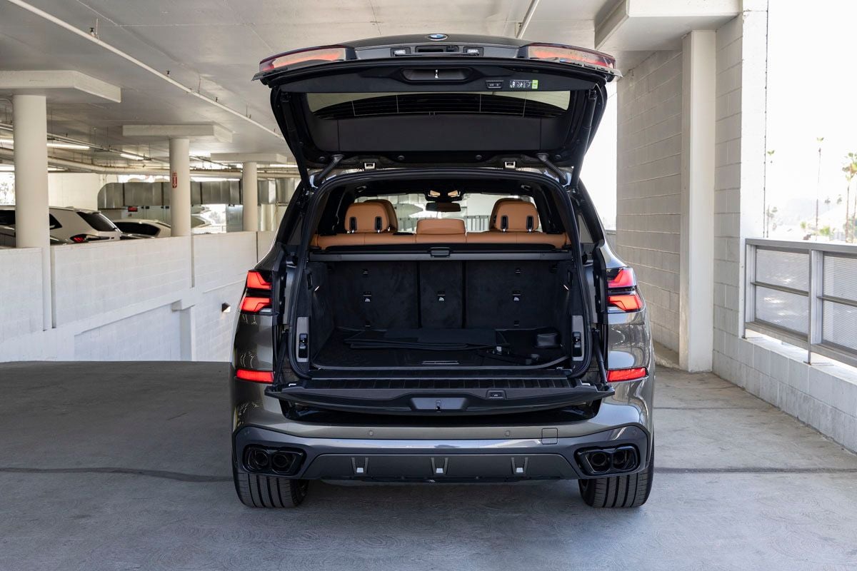 2026 BMW X5 M60i