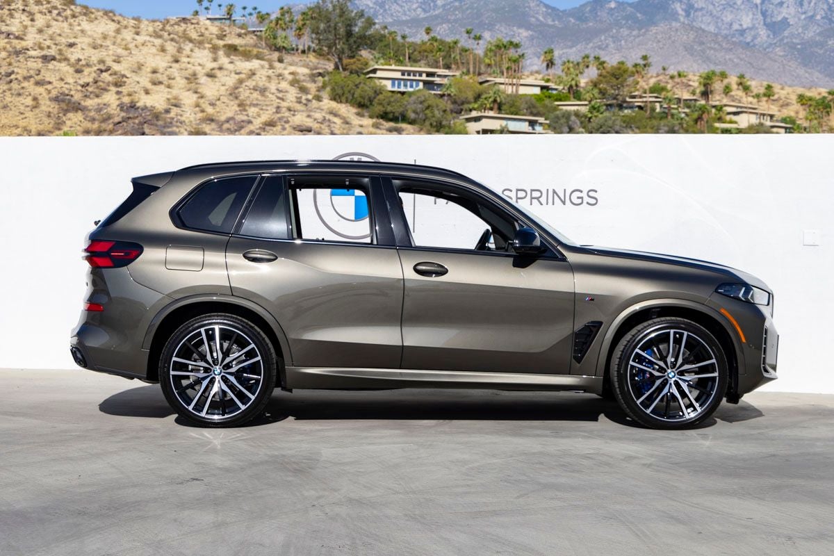 2026 BMW X5 M60i