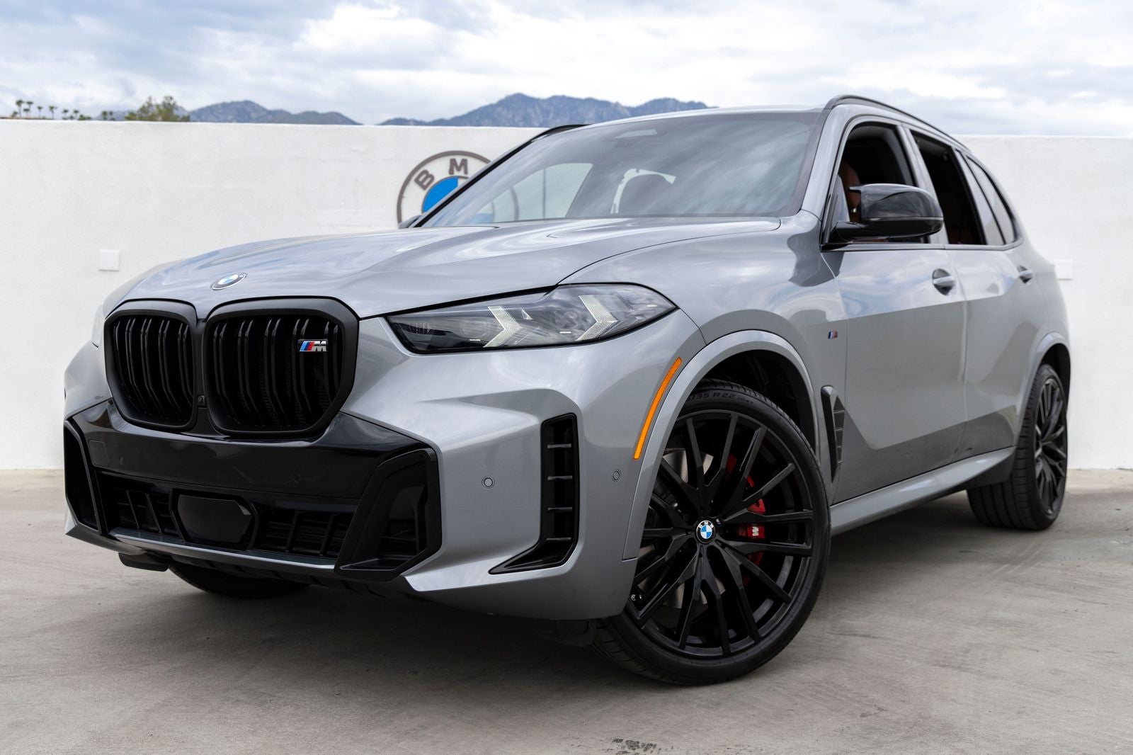2026 BMW X5 M60i