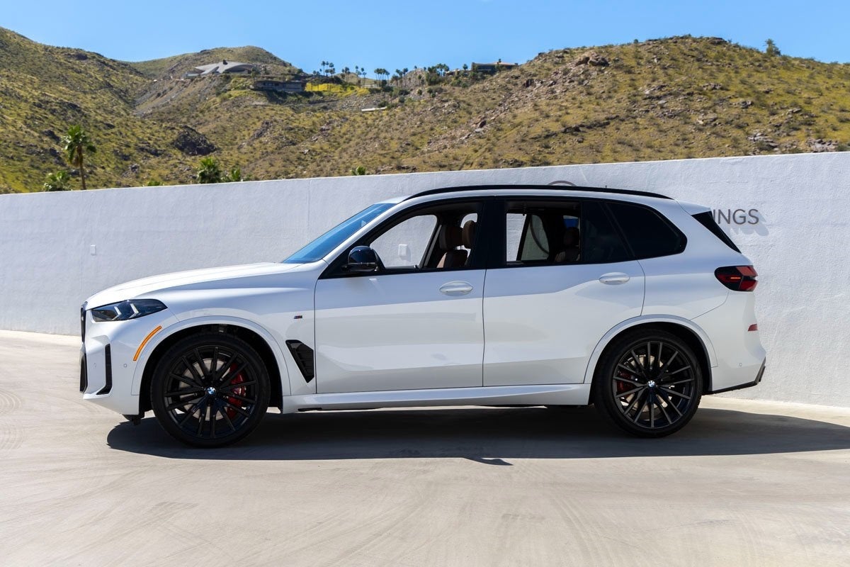 2026 BMW X5 M60i