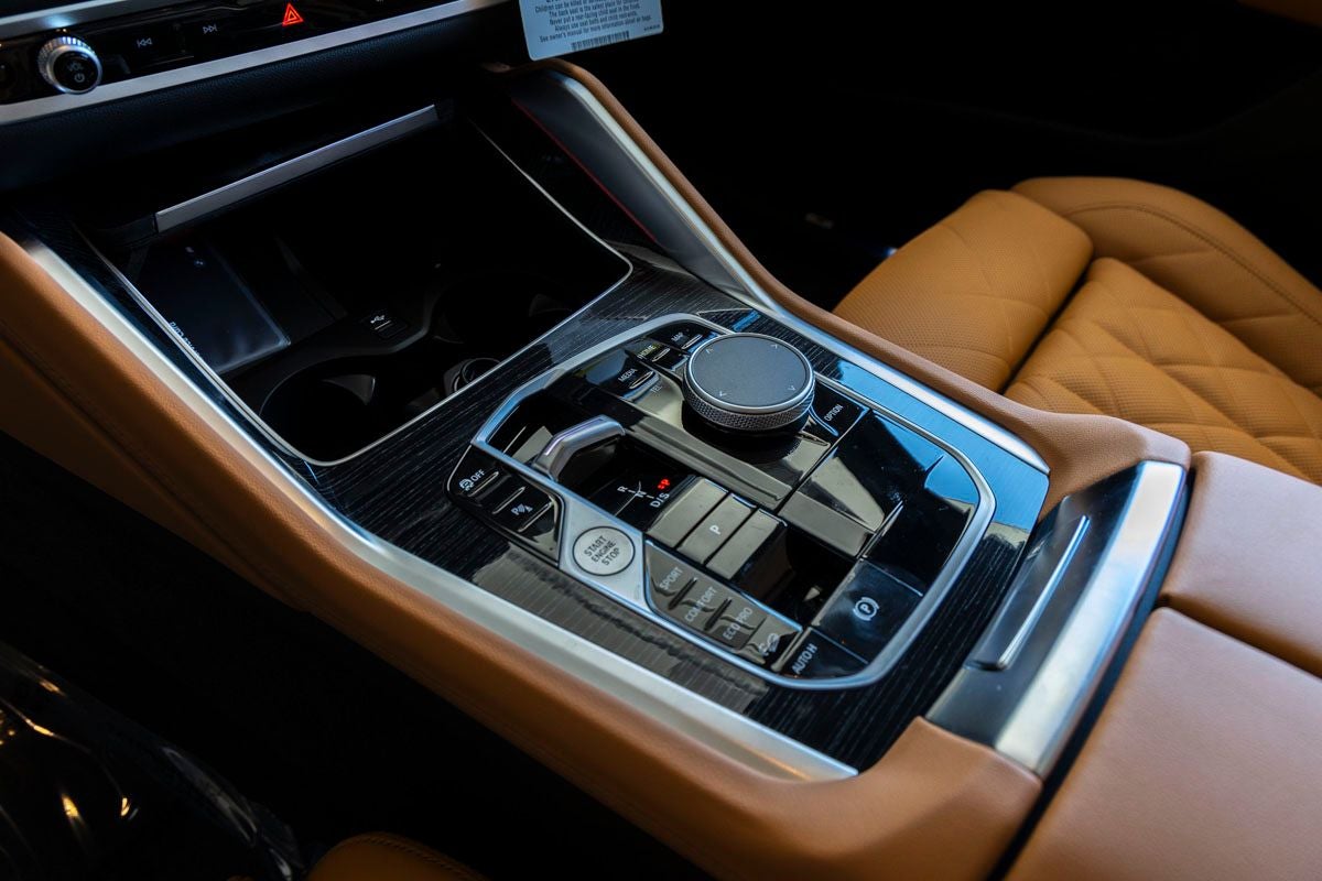 2027 BMW X6 xDrive40i