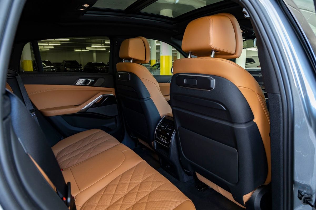 2027 BMW X6 xDrive40i