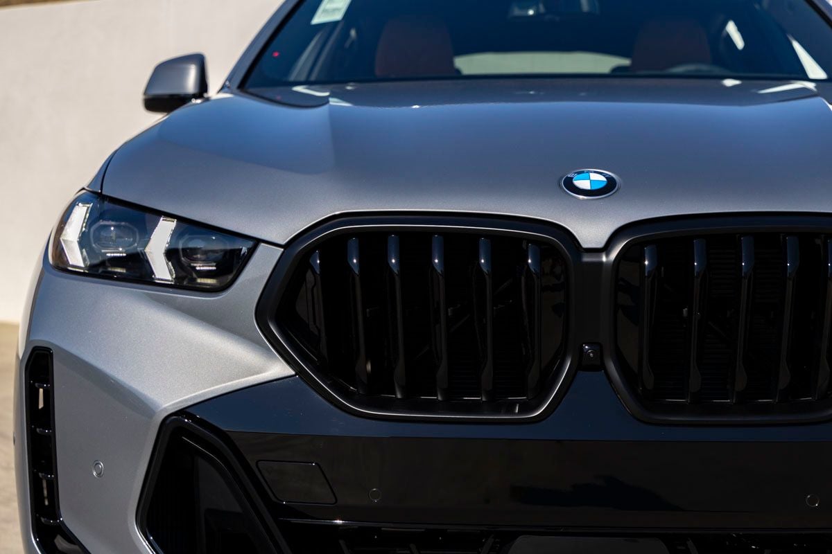 2027 BMW X6 xDrive40i