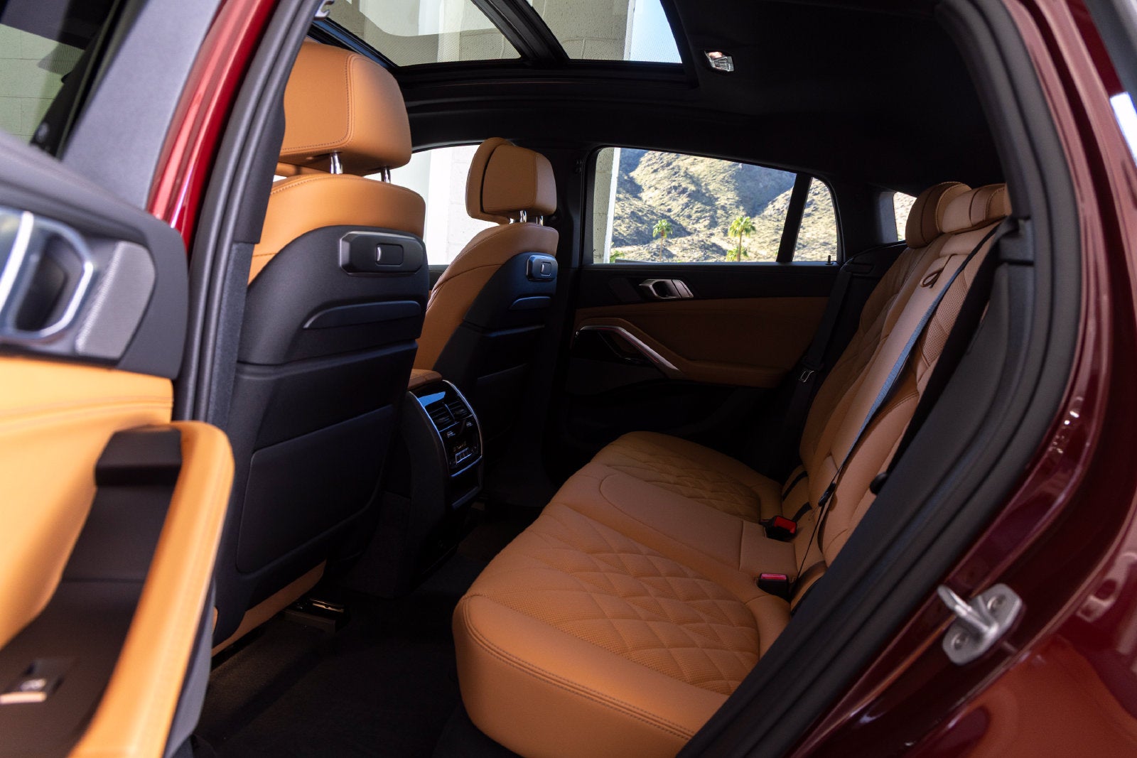 2027 BMW X6 xDrive40i
