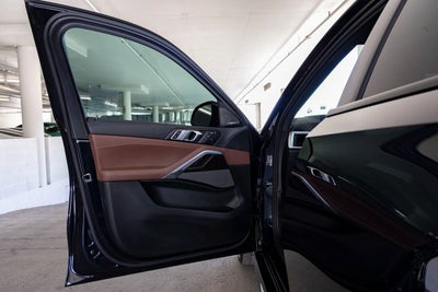 2025 BMW X6 xDrive40i
