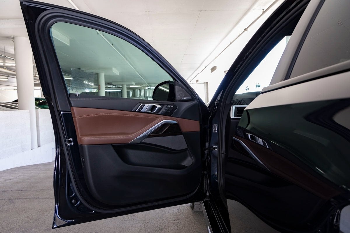 2025 BMW X6 xDrive40i