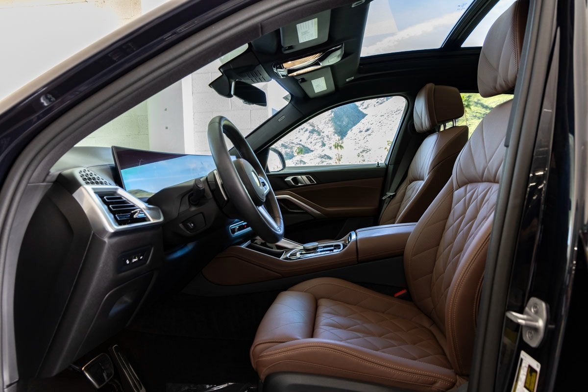 2025 BMW X6 xDrive40i