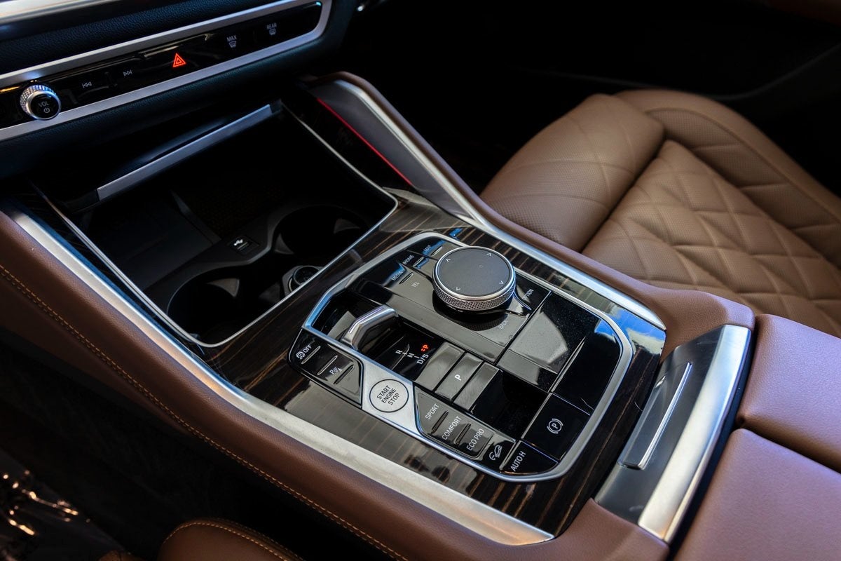 2025 BMW X6 xDrive40i