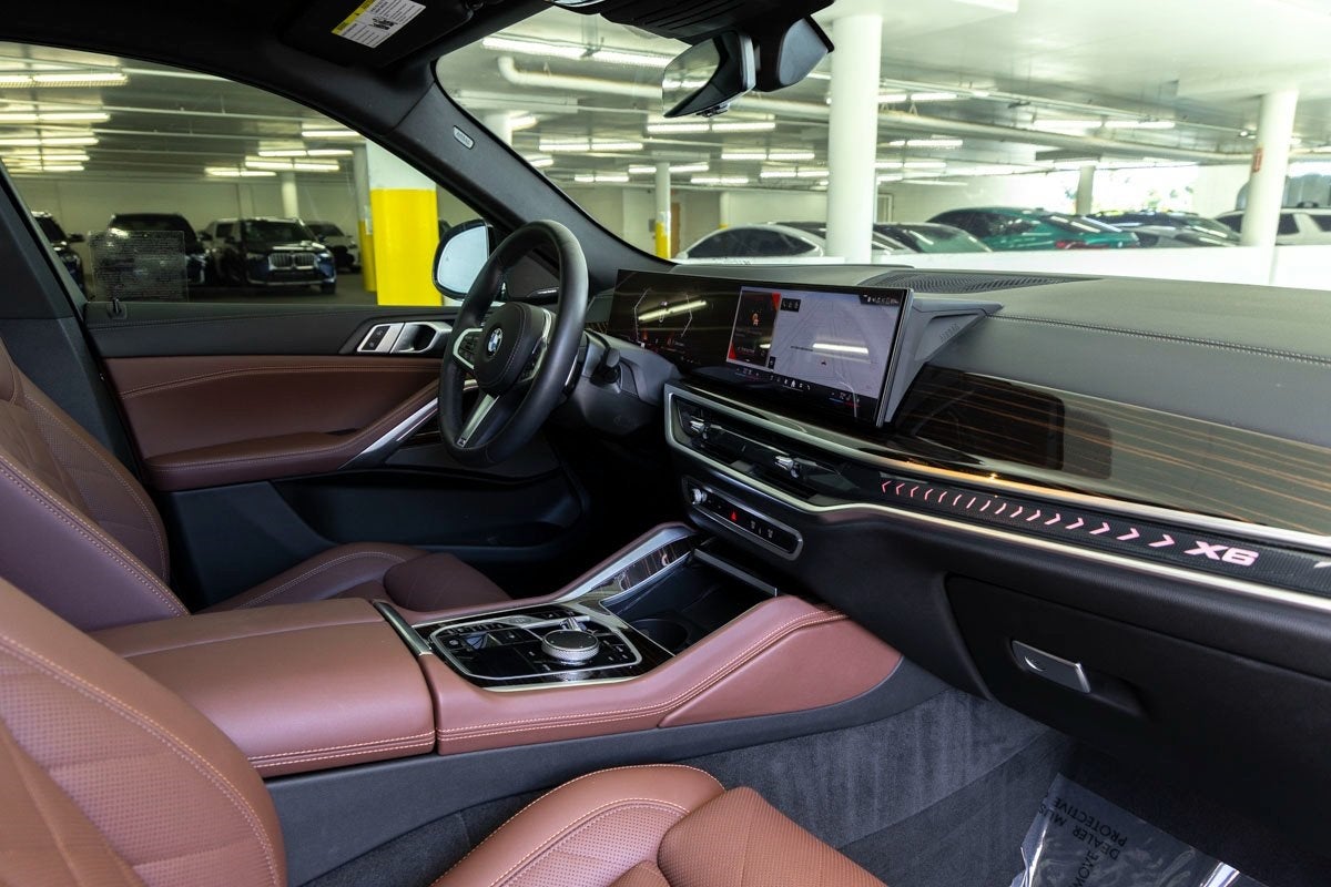 2025 BMW X6 xDrive40i