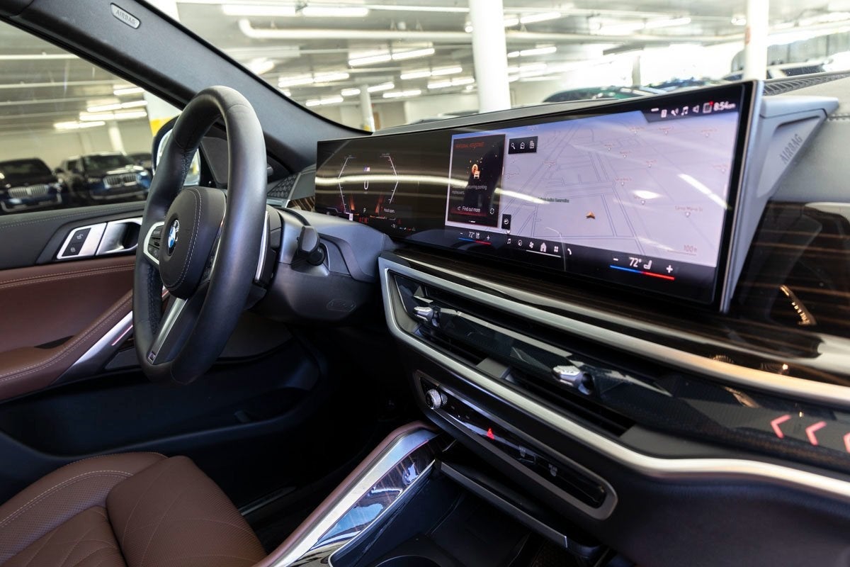 2025 BMW X6 xDrive40i