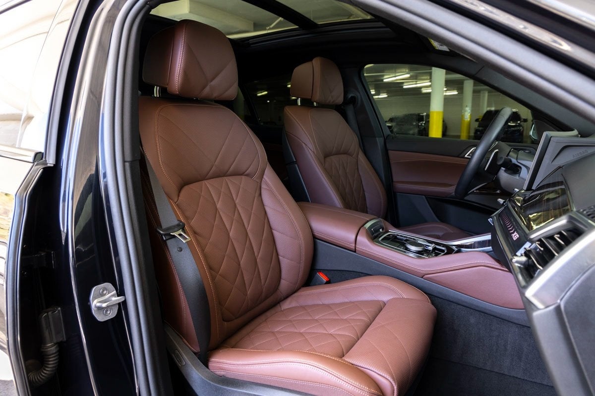 2025 BMW X6 xDrive40i