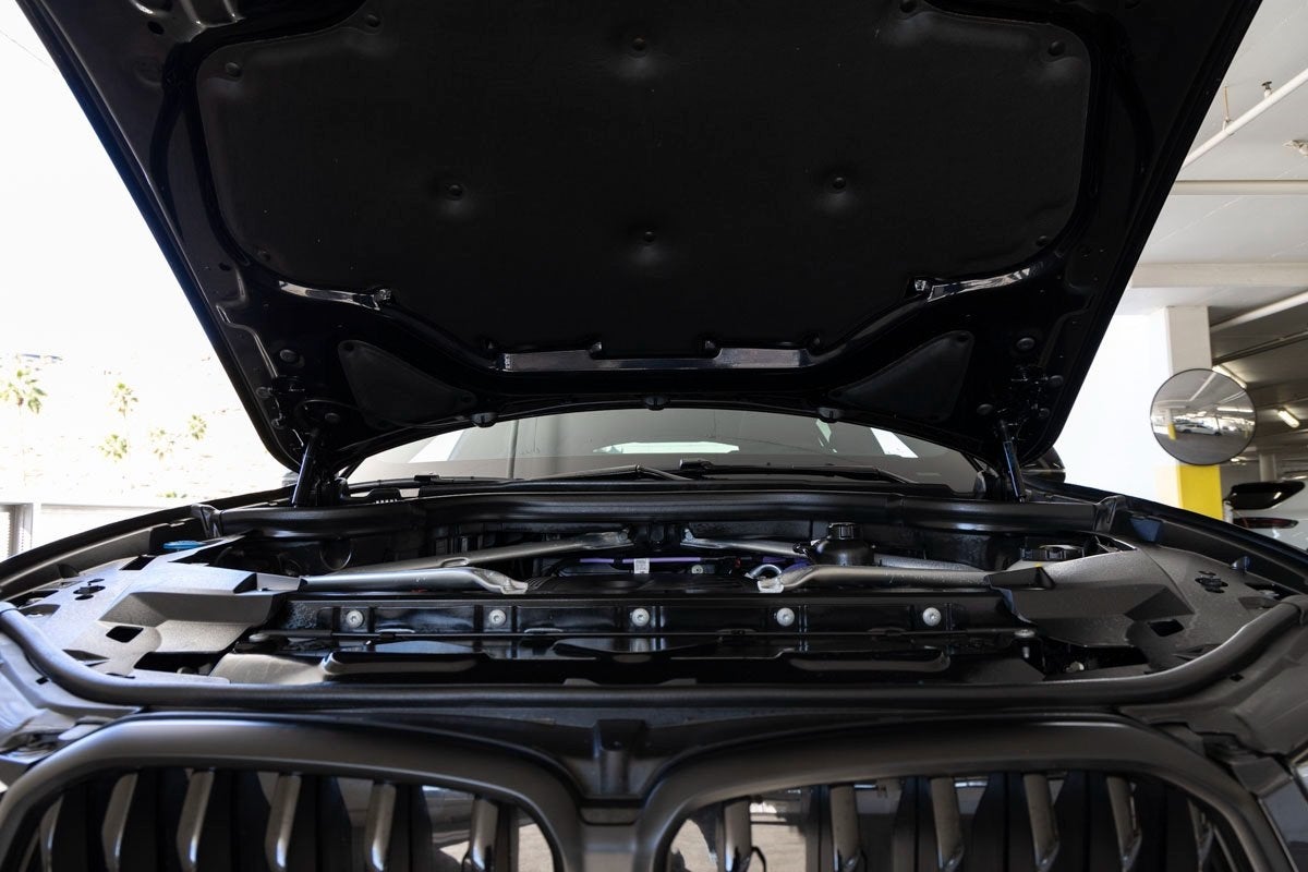 2025 BMW X6 xDrive40i