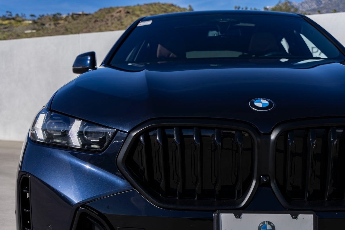 2025 BMW X6 xDrive40i
