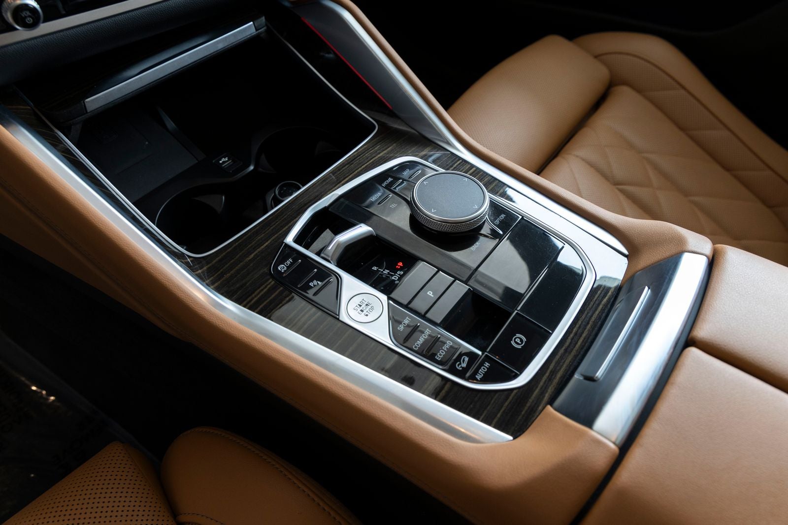 2024 BMW X6 xDrive40i