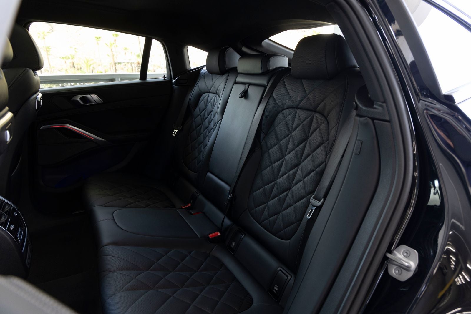 2024 BMW X6 xDrive40i