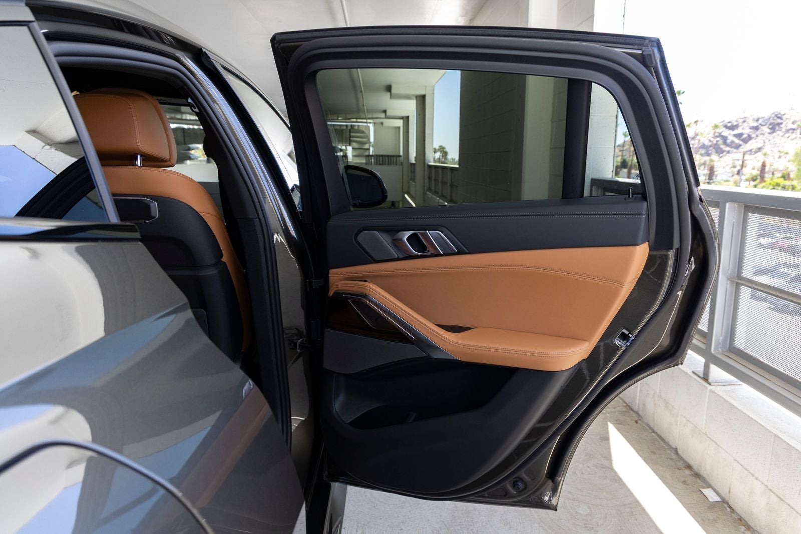 2027 BMW X6 xDrive40i