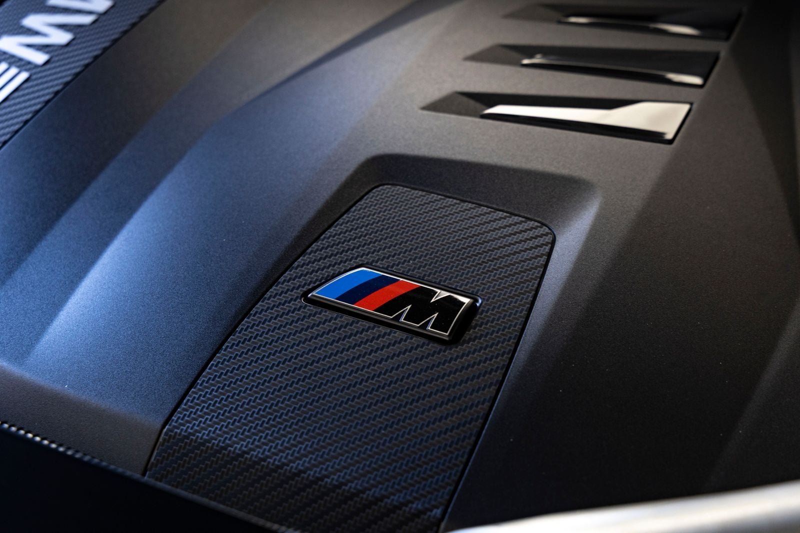 2027 BMW X6 xDrive40i